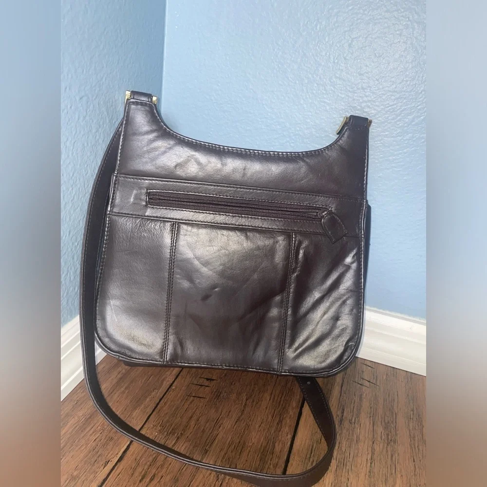 Messenger bag🤎vintage crossbody purse shoulder bag croc embossed brown bag